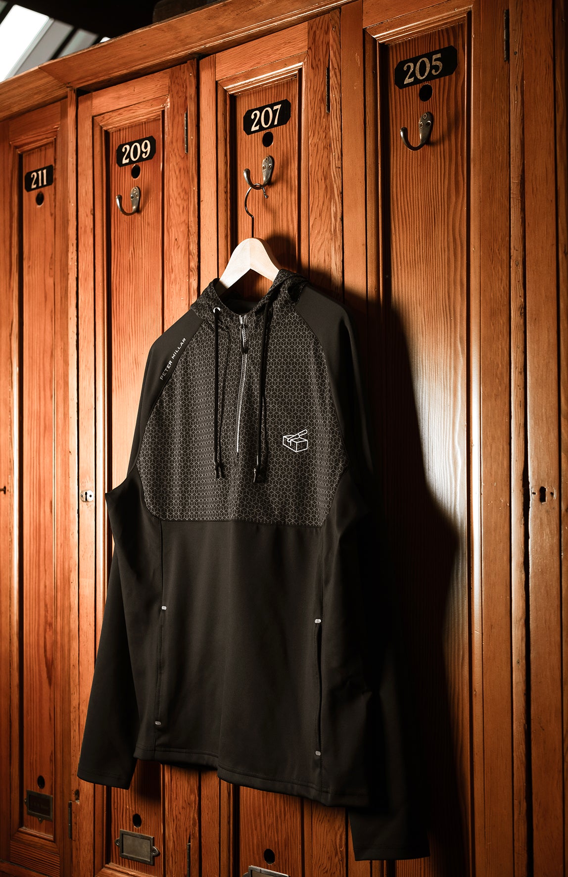 Nike hybrid half zip hoodie on sale